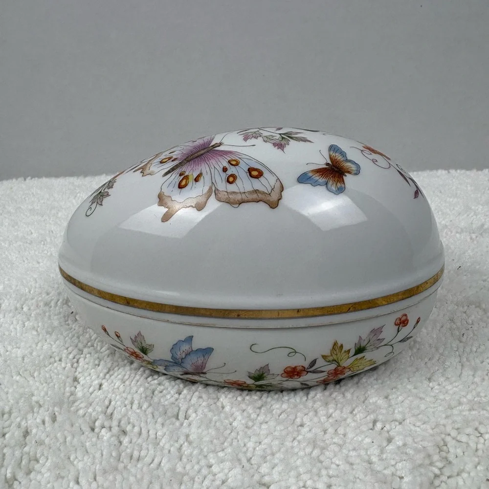 Vintage Avon Fine Porcelain Egg-Shaped Trinket Dish Accented with 22k Gold Trim